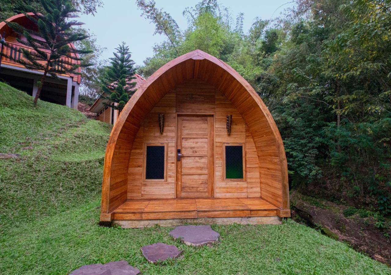 Shanaya Resort Malang Ngoại thất bức ảnh