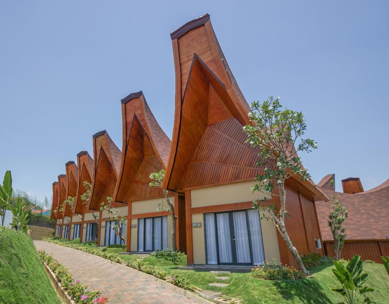 Shanaya Resort Malang Ngoại thất bức ảnh